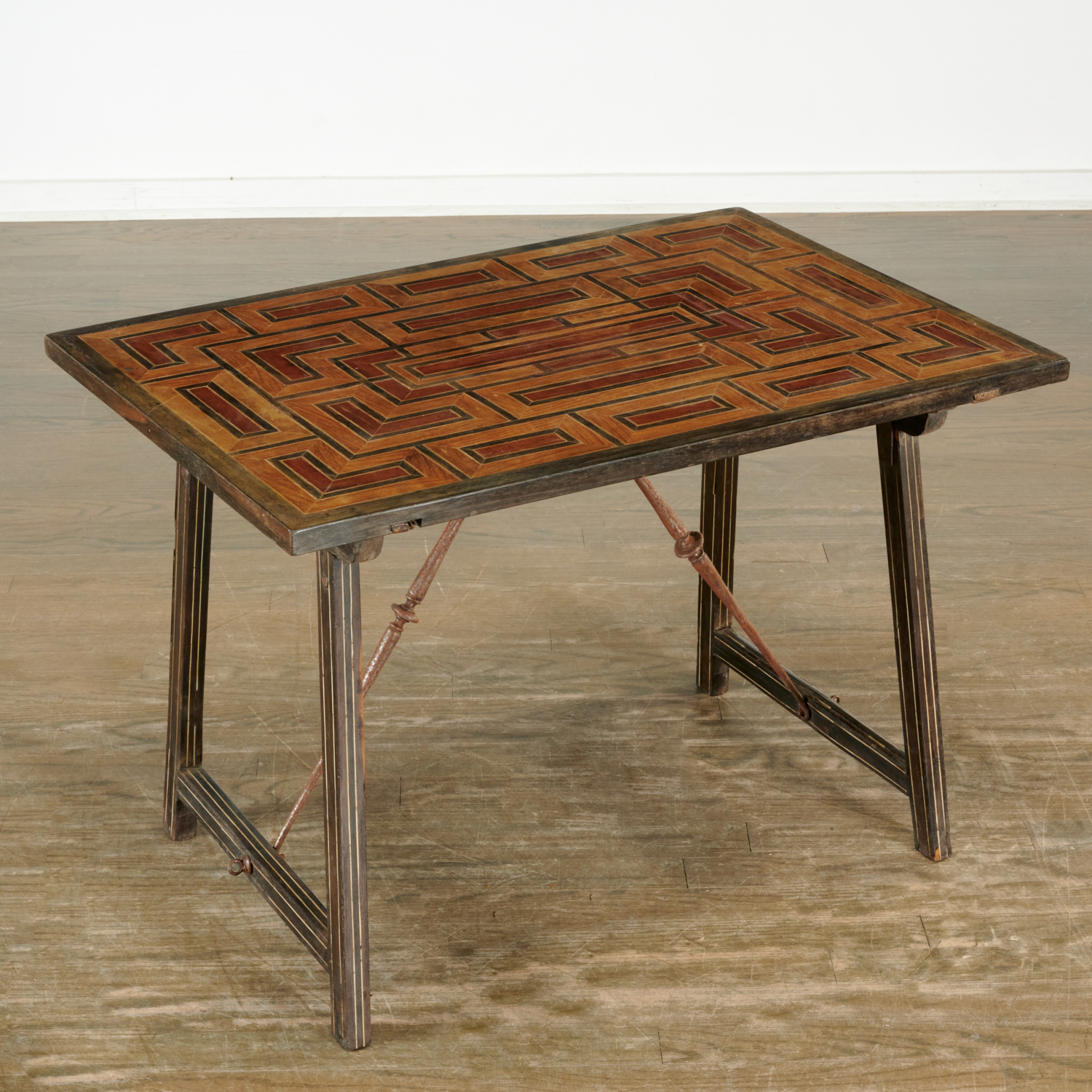 CONTINENTAL BAROQUE TABLE SOURCED 361b7f