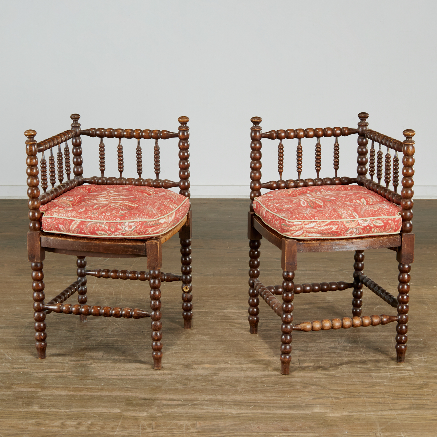 ENGLISH BOBBIN TURNED CORNER CHAIRS  361b9e