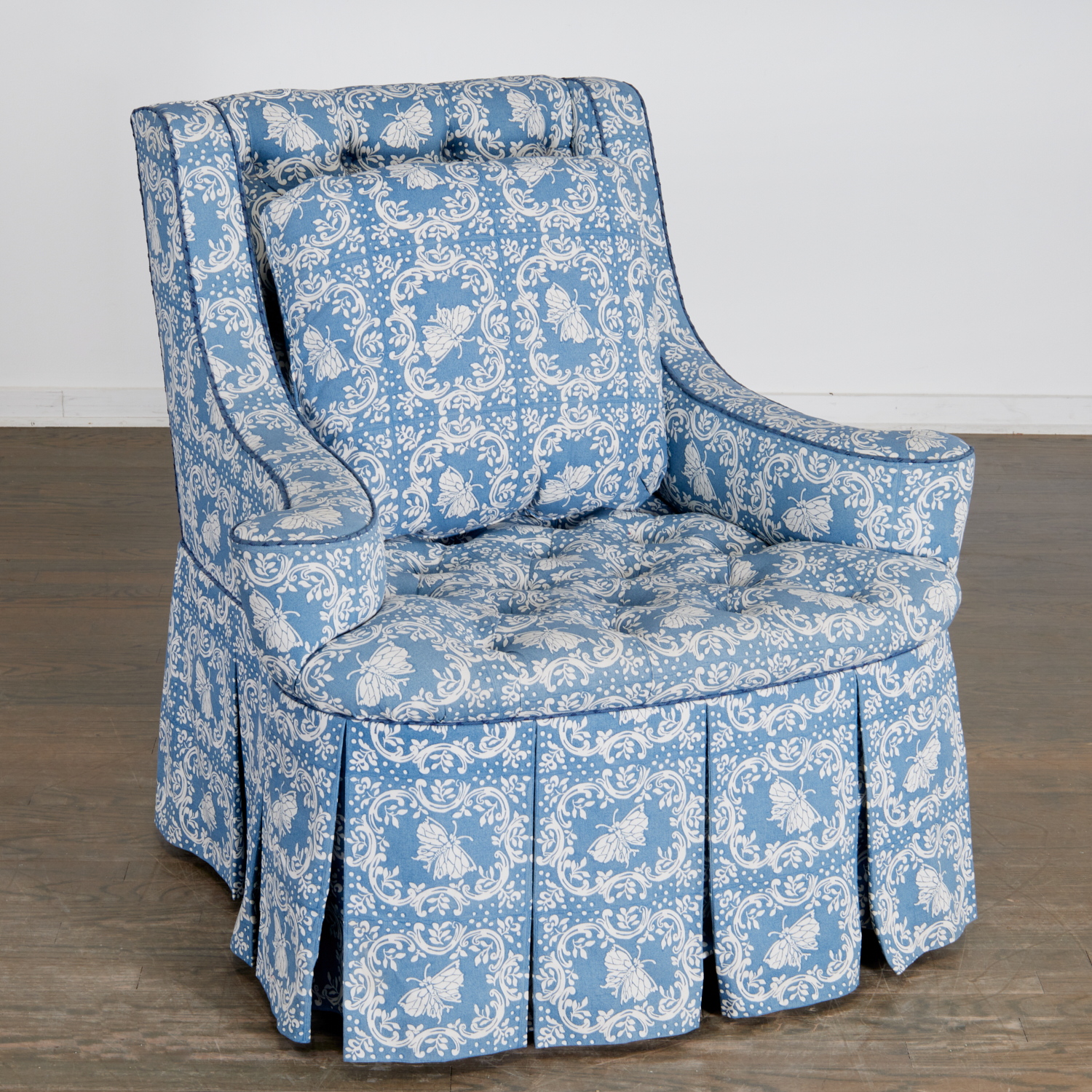 HOWARD SONS LONDON UPHOLSTERED 361bdc