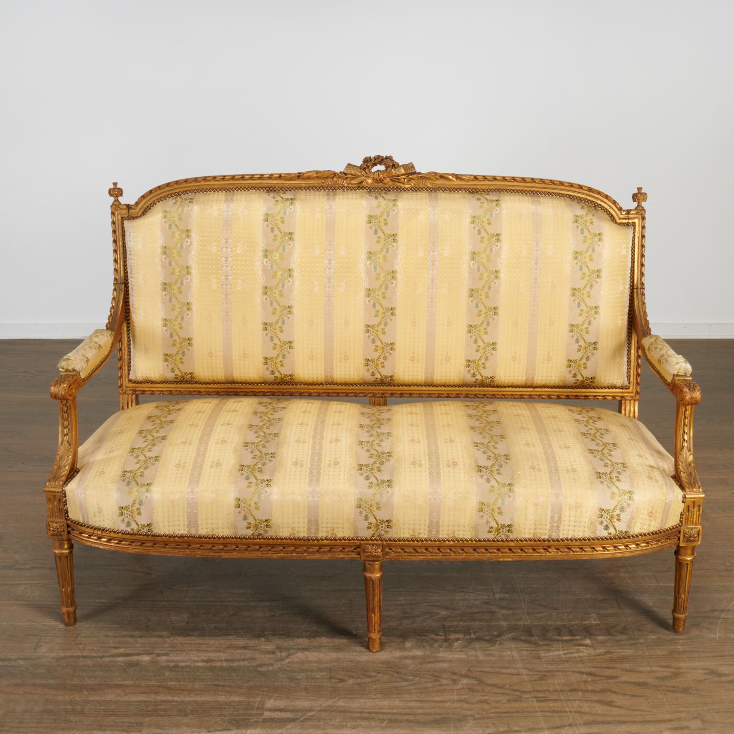 LOUIS XVI STYLE SILK AND GILTWOOD