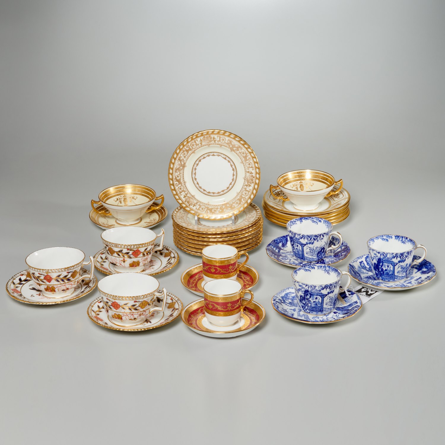 MINTON ROYAL CROWN DERBY CHINA 361ec0