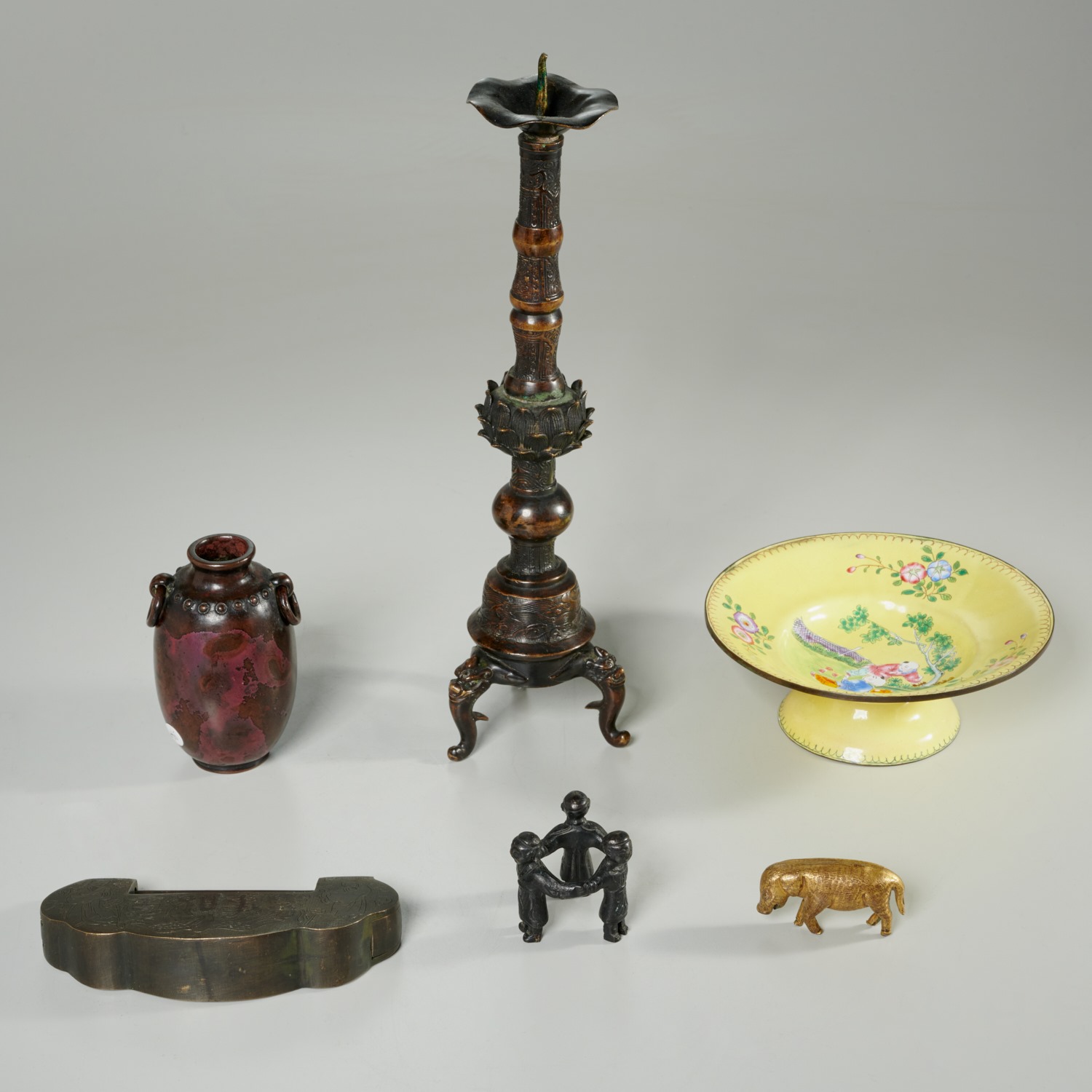 GROUP CHINESE AND JAPANESE BRONZE