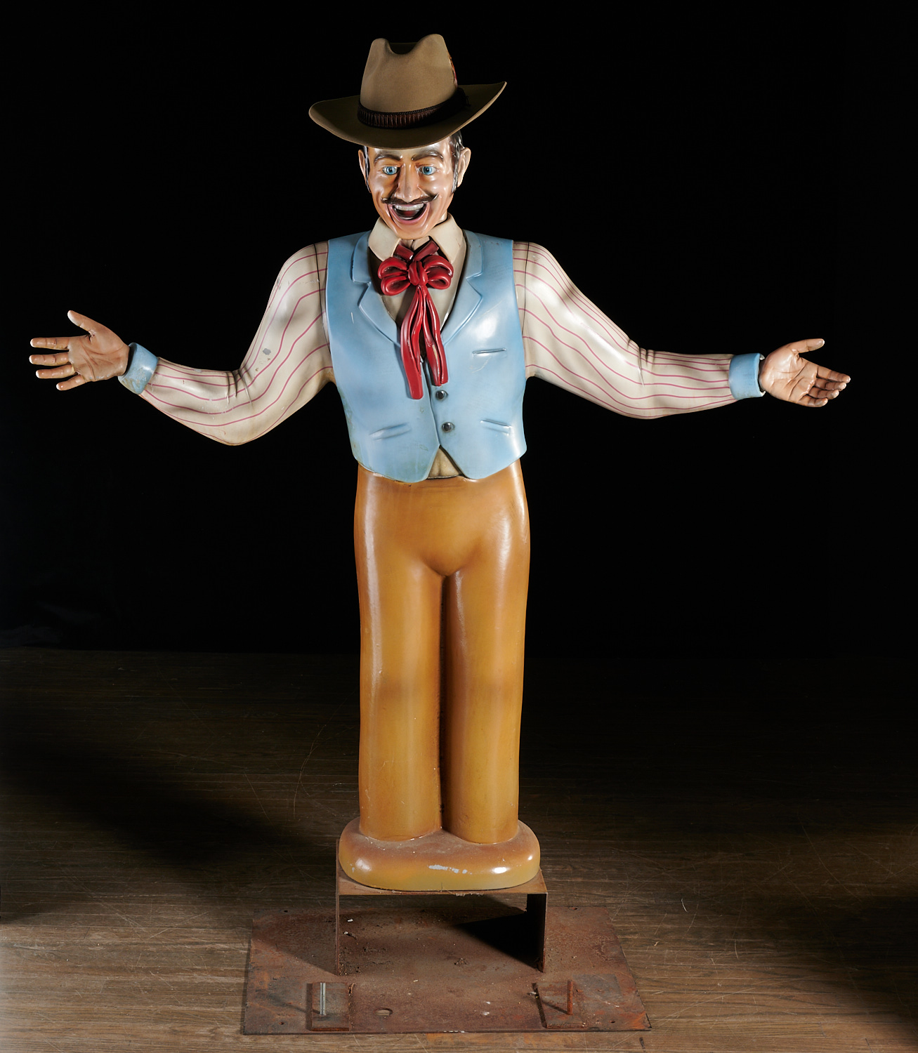 LARGE VINTAGE CARNIVAL BARKER FIGURE 362044