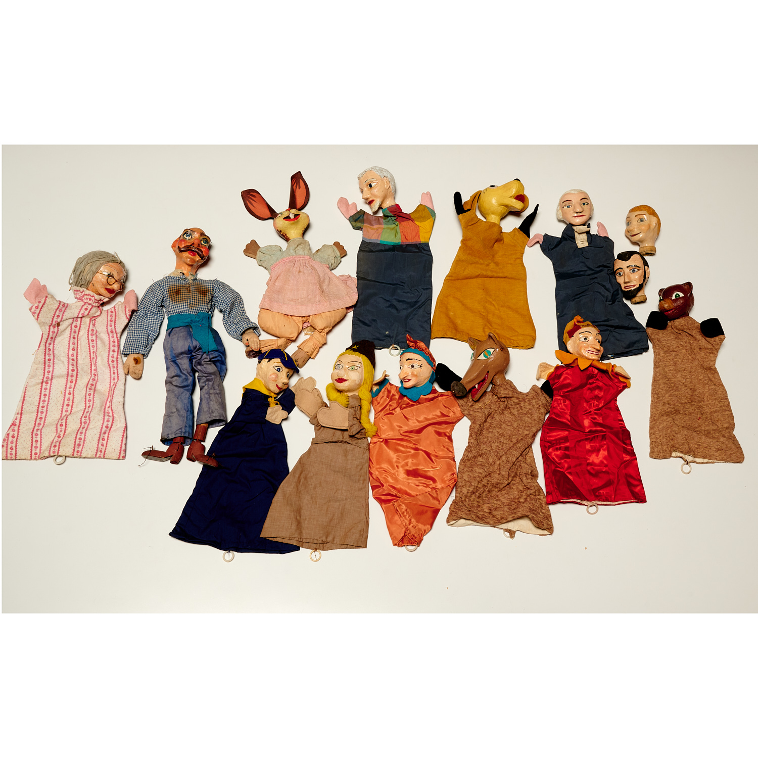 COLLECTION 14 VINTAGE HAND PUPPETS 36212a