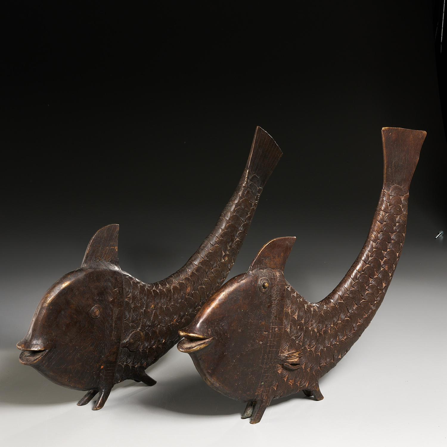 NEAR PAIR LARGE AFRICAN BRONZE 3621bc