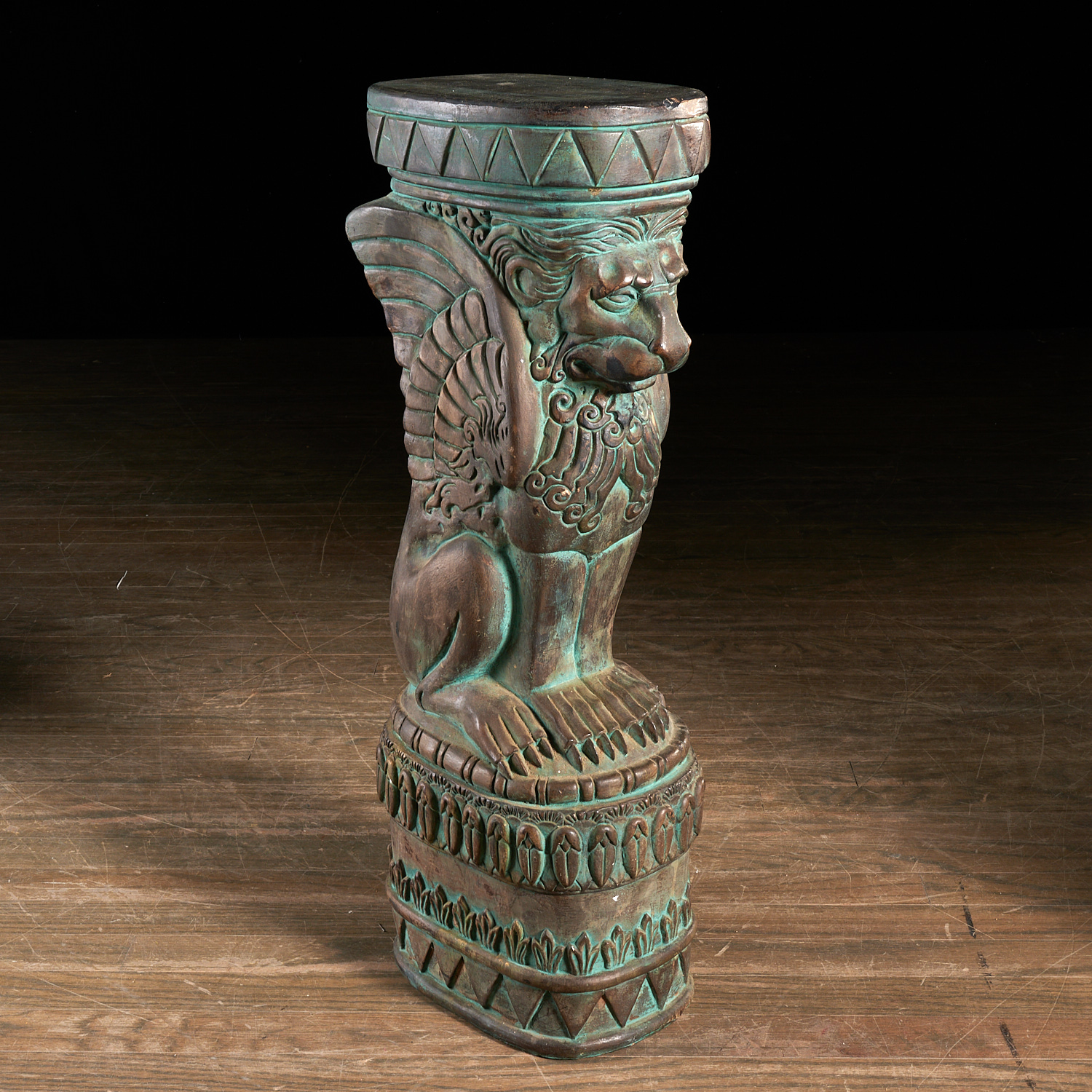 EGYPTIAN REVIVAL PLASTER PEDESTAL 3622e4