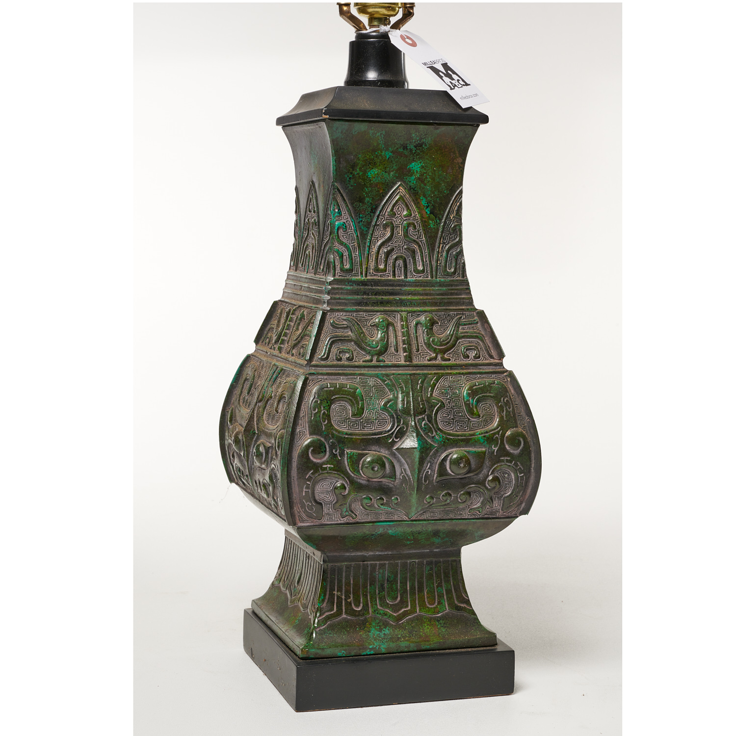 CHINESE ARCHAIC STYLE PATINATED