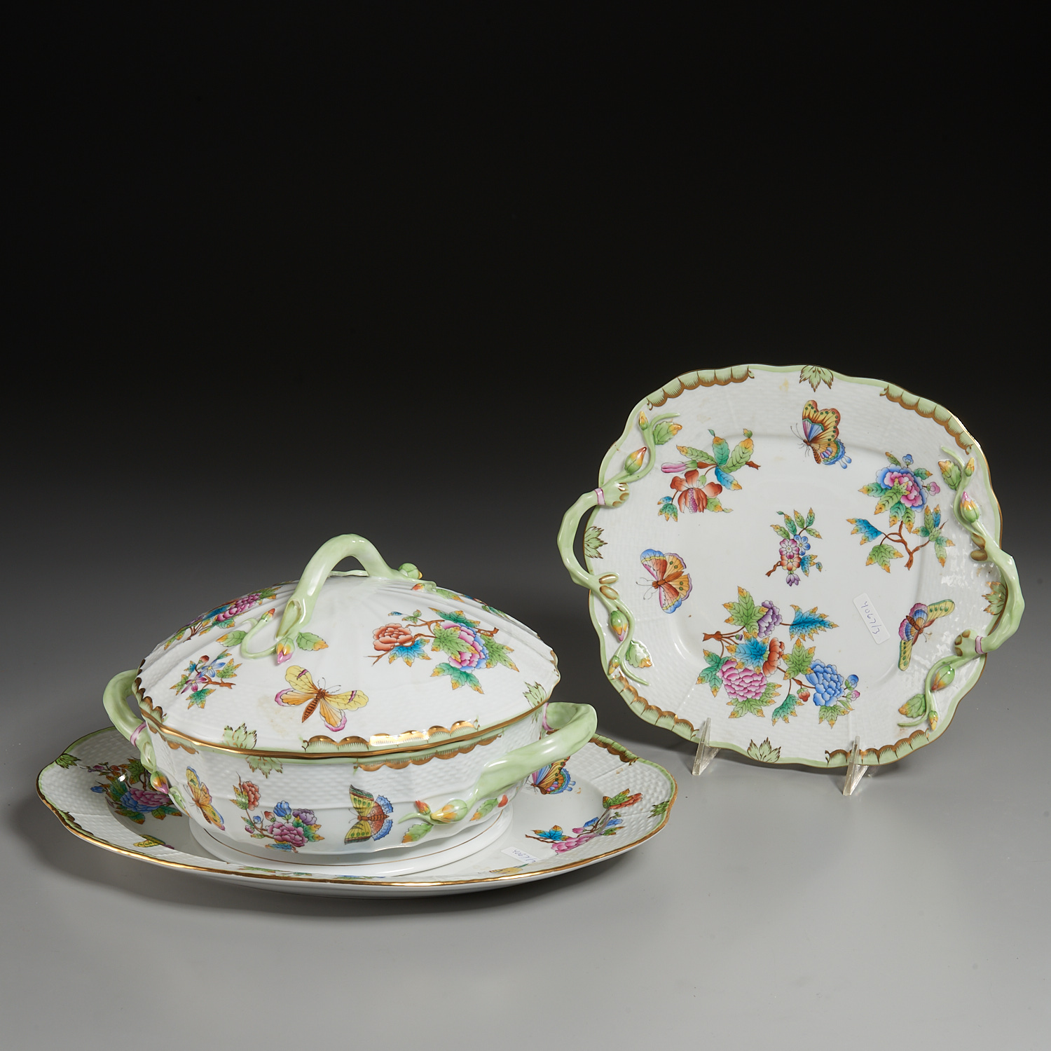 HEREND PORCELAIN TUREEN AND SERVING 36239a