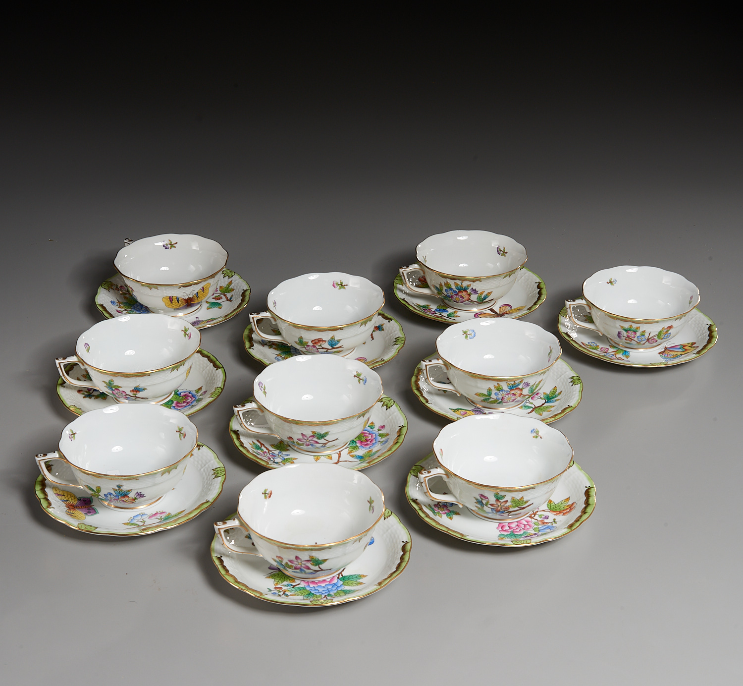  10 HEREND PORCELAIN TEACUPS  362394