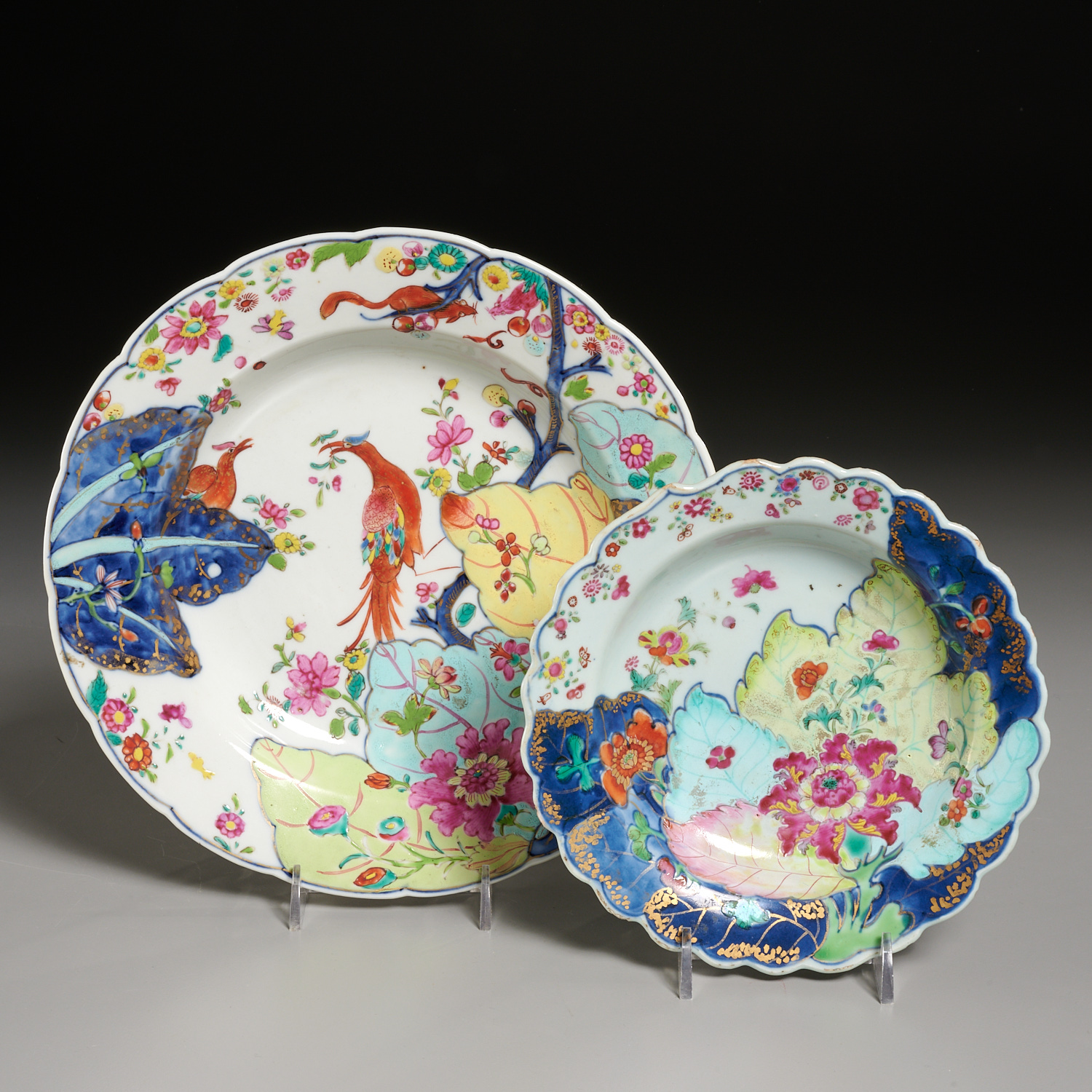 (2) CHINESE EXPORT TOBACCO LEAF PORCELAIN