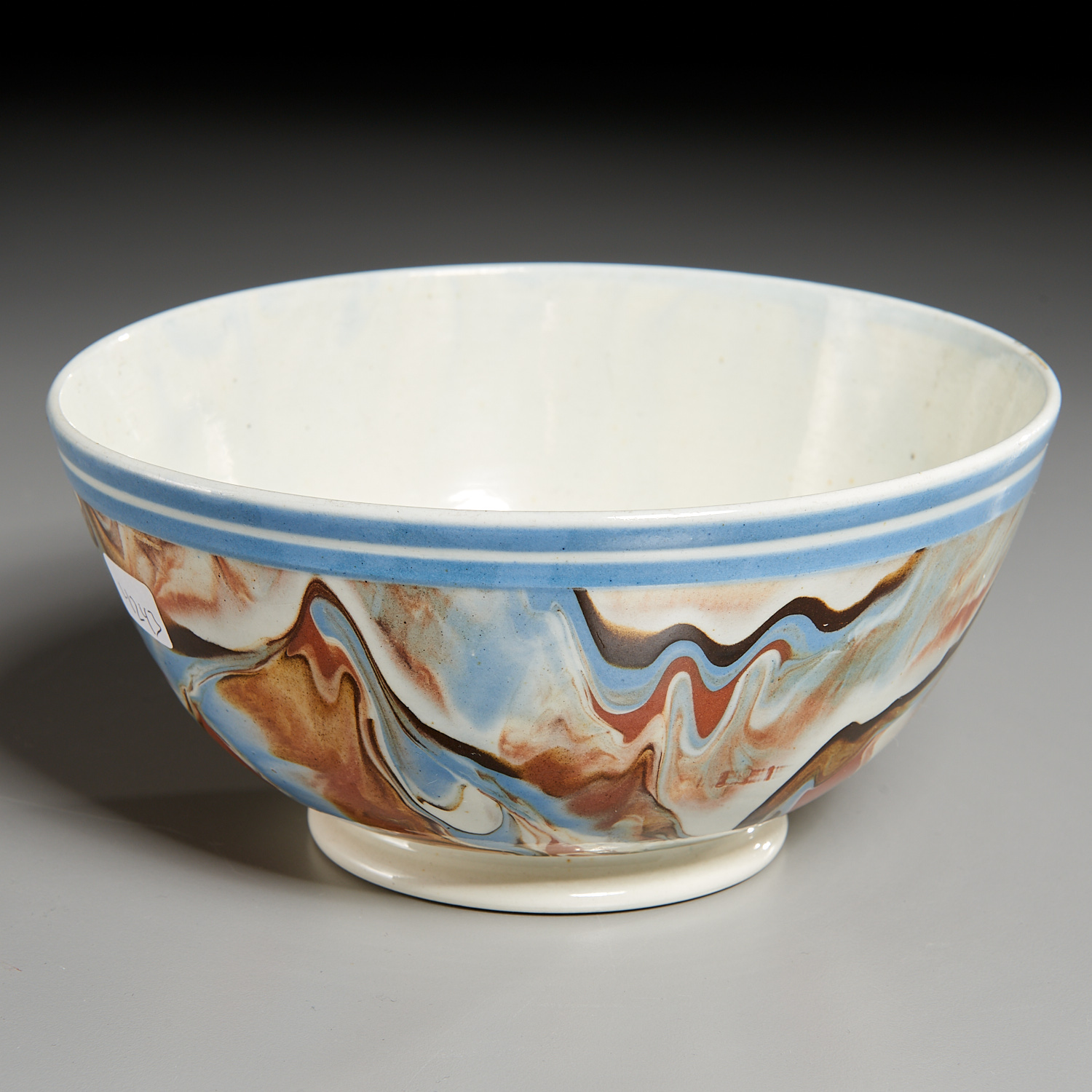 ENGLISH PEARLWARE AGATE STYLE BOWL