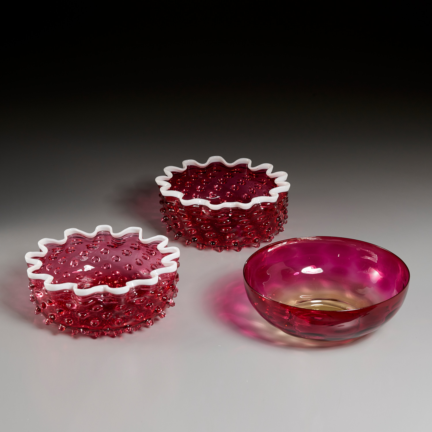  3 VICTORIAN ART GLASS BOWLS 19th 3624d1