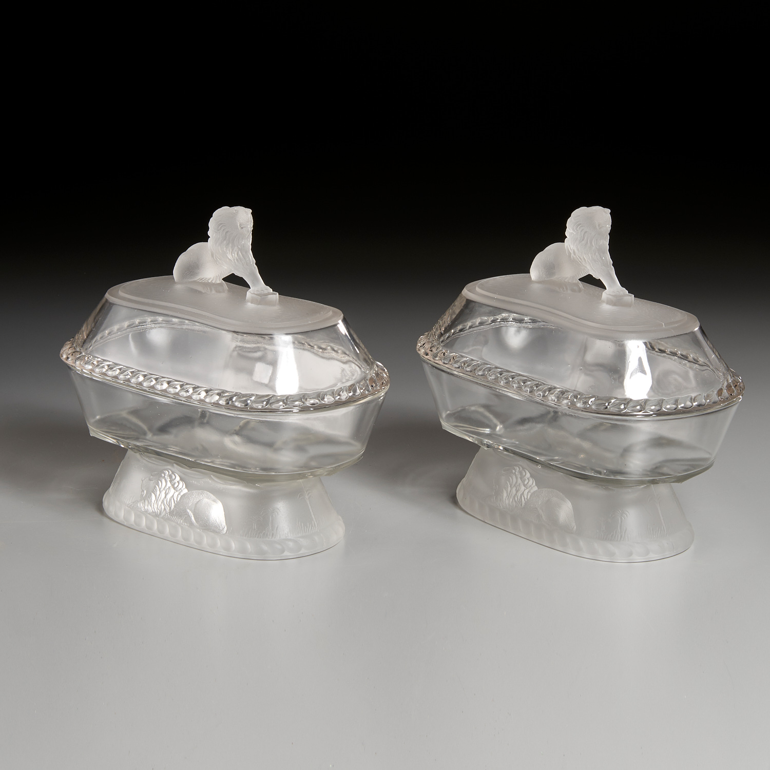 PAIR AMERICAN PATTERN GLASS TUREENS 3624d5