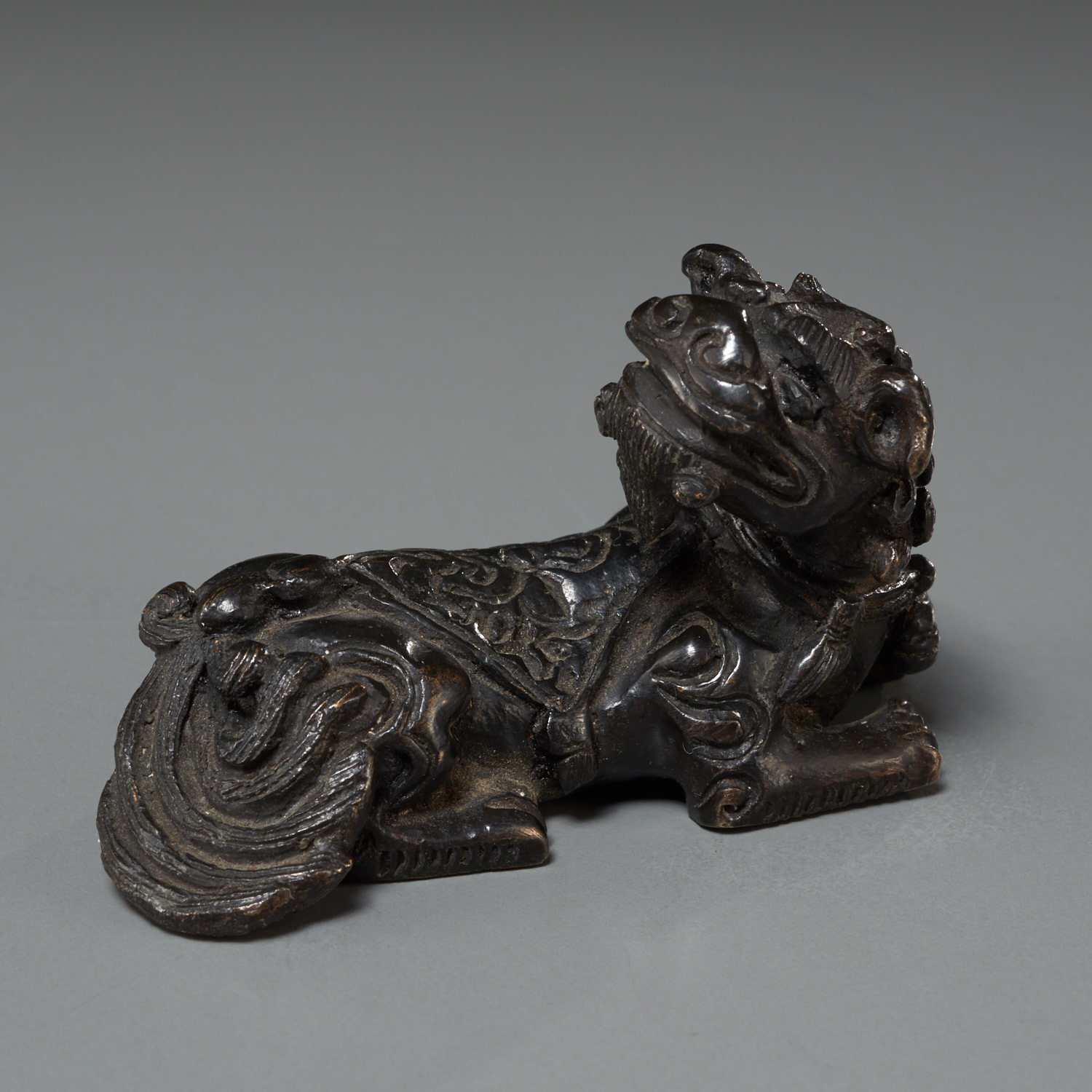 CHINESE BRONZE FOO LION SCROLL 36258a