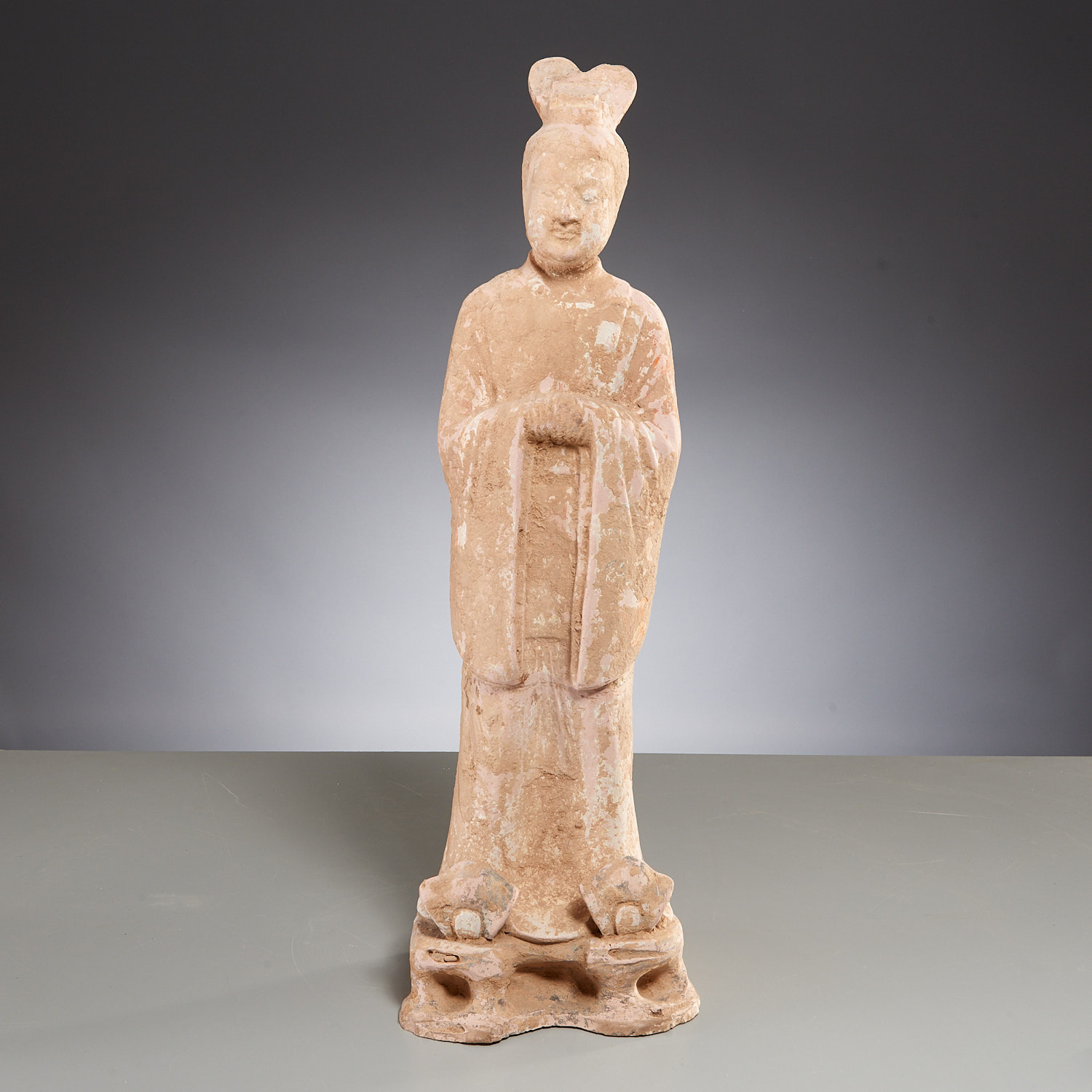 LARGE EARLY CHINESE FIGURE OF A 3625aa