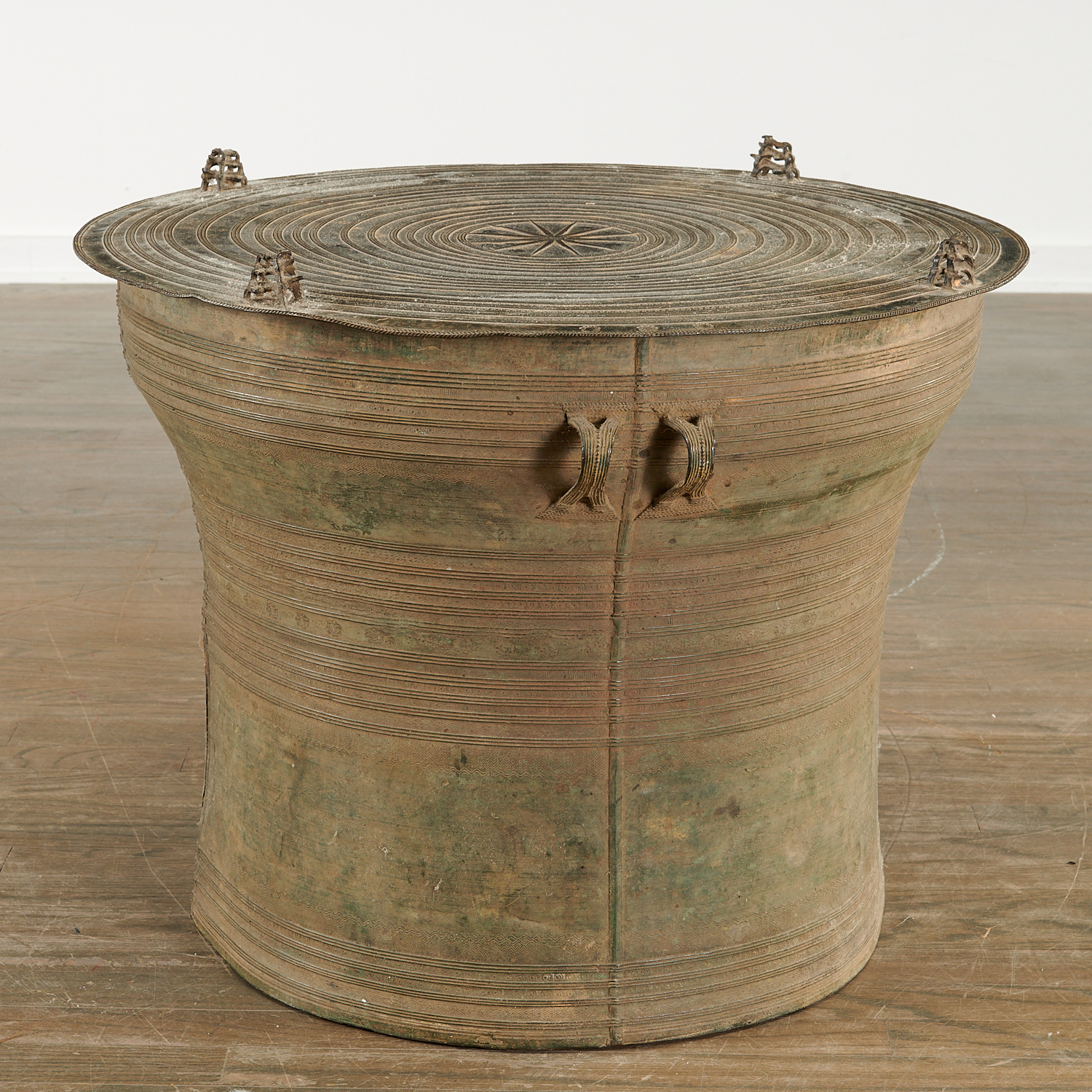 EARLY SOUTHEAST ASIAN BRONZE RAIN DRUM