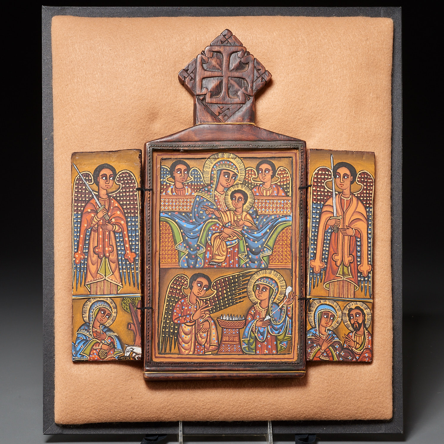 ETHIOPIAN PAINTED WOOD ICON TRIPTYCH  3626e8