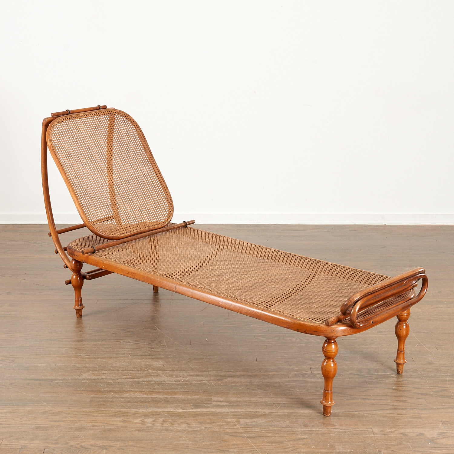 THONET, DAYBED OR CHAISE LONGUE