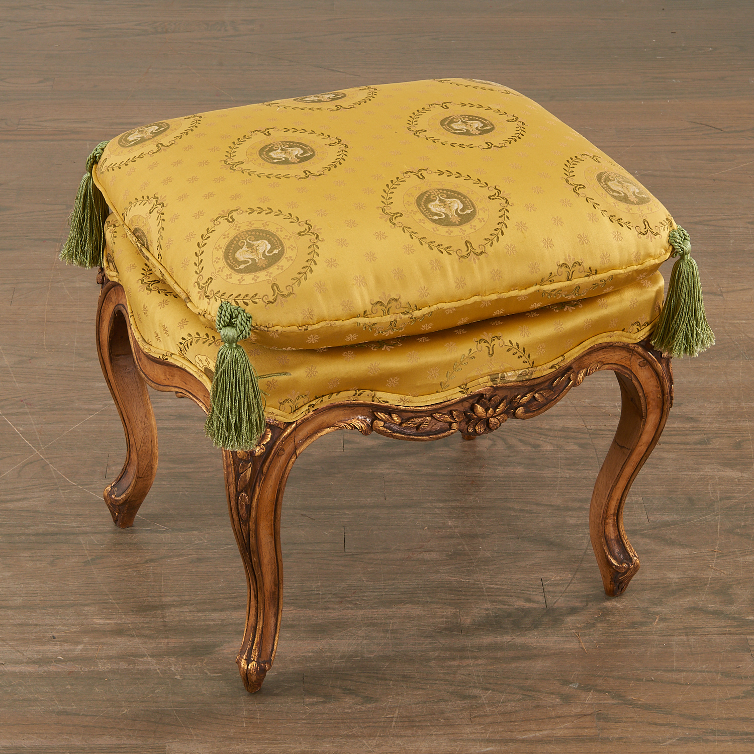 NICELY UPHOLSTERED LOUIS XV STYLE 36281f