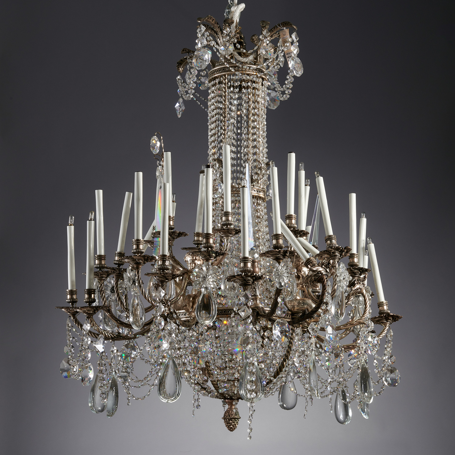 IMPRESSIVE LOUIS XV STYLE 32-LIGHT