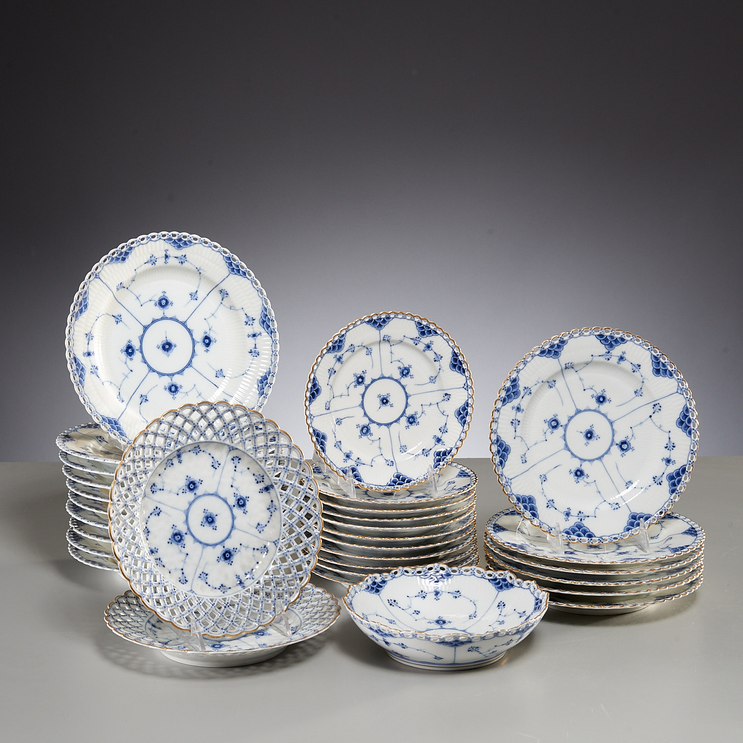 19TH C SET ROYAL COPENHAGEN BLUE 3628ea