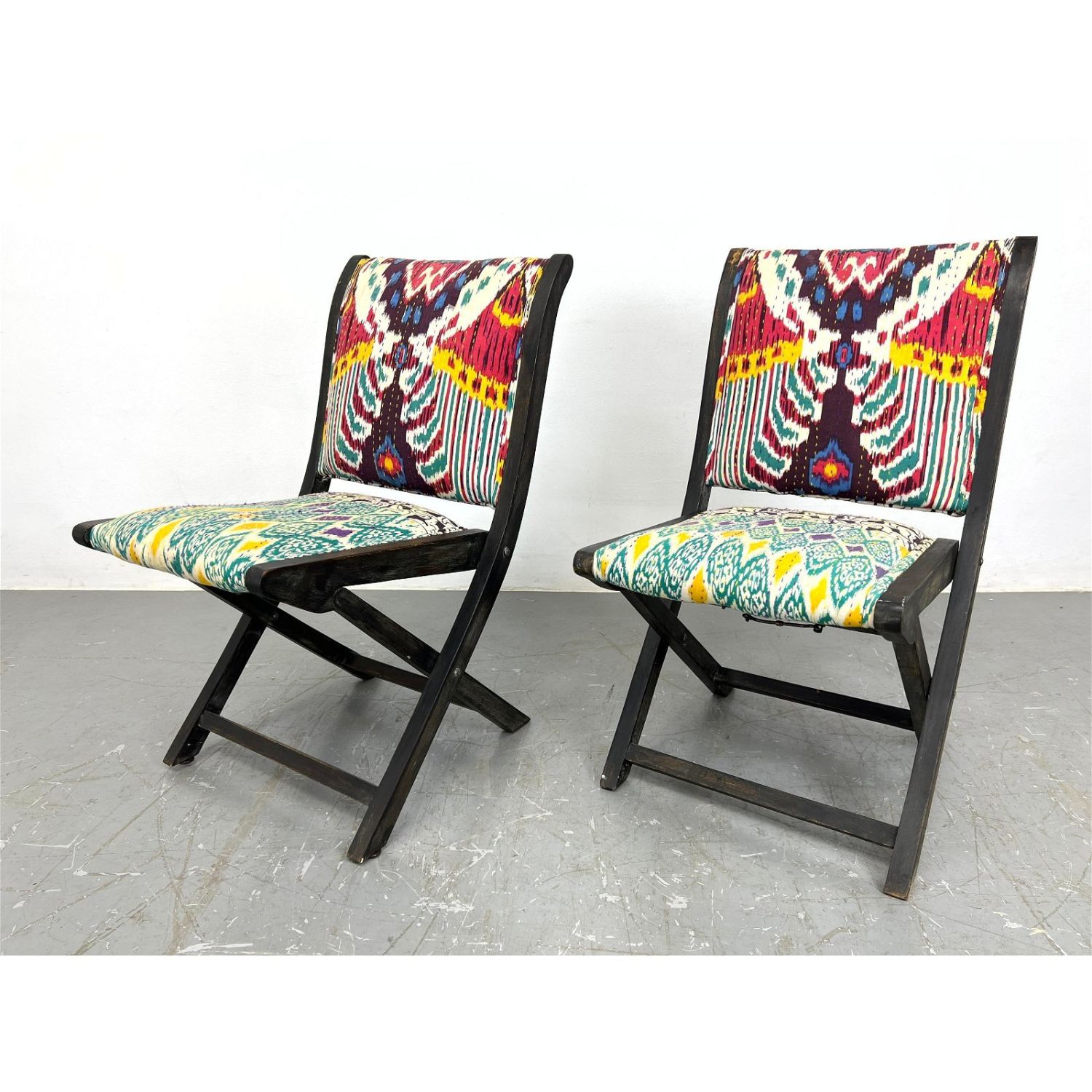 Pair Folding Lounge Chairs with 362ae2