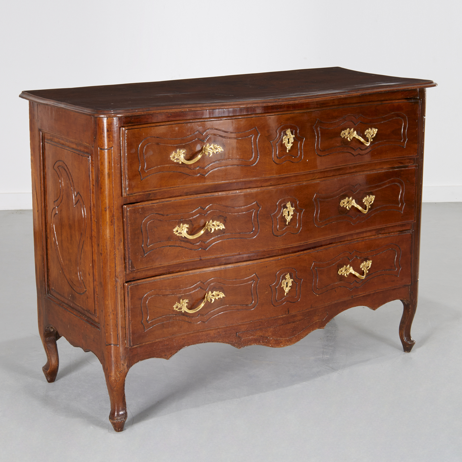 LOUIS XV PROVINCIAL CARVED WALNUT 3604e2