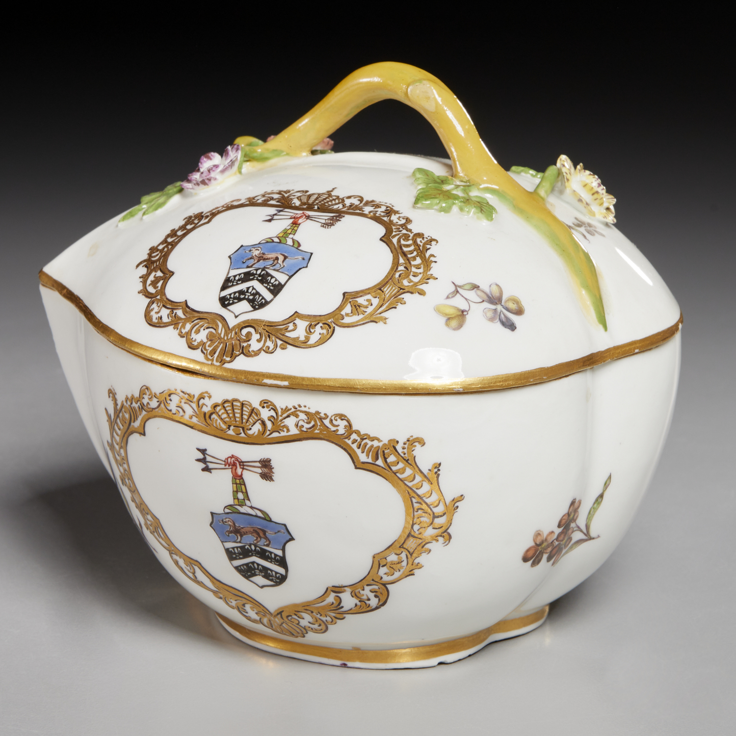 MEISSEN ARMORIAL SUGAR BOWL AND COVER,