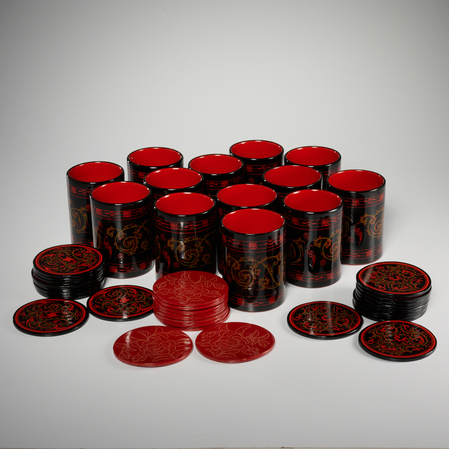 SHANGHI MUSEUM SHOP, GROUP LACQUERWARE