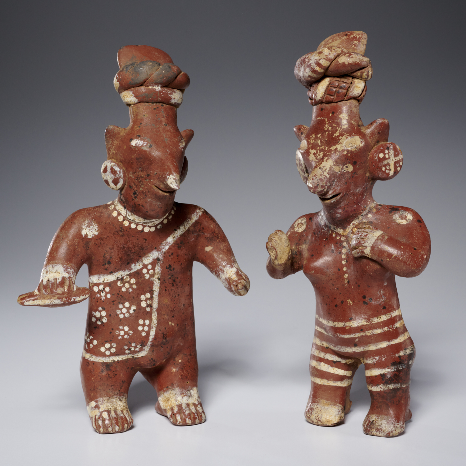 PAIR NAYARIT POTTERY FIGURES Pre-Columbian,