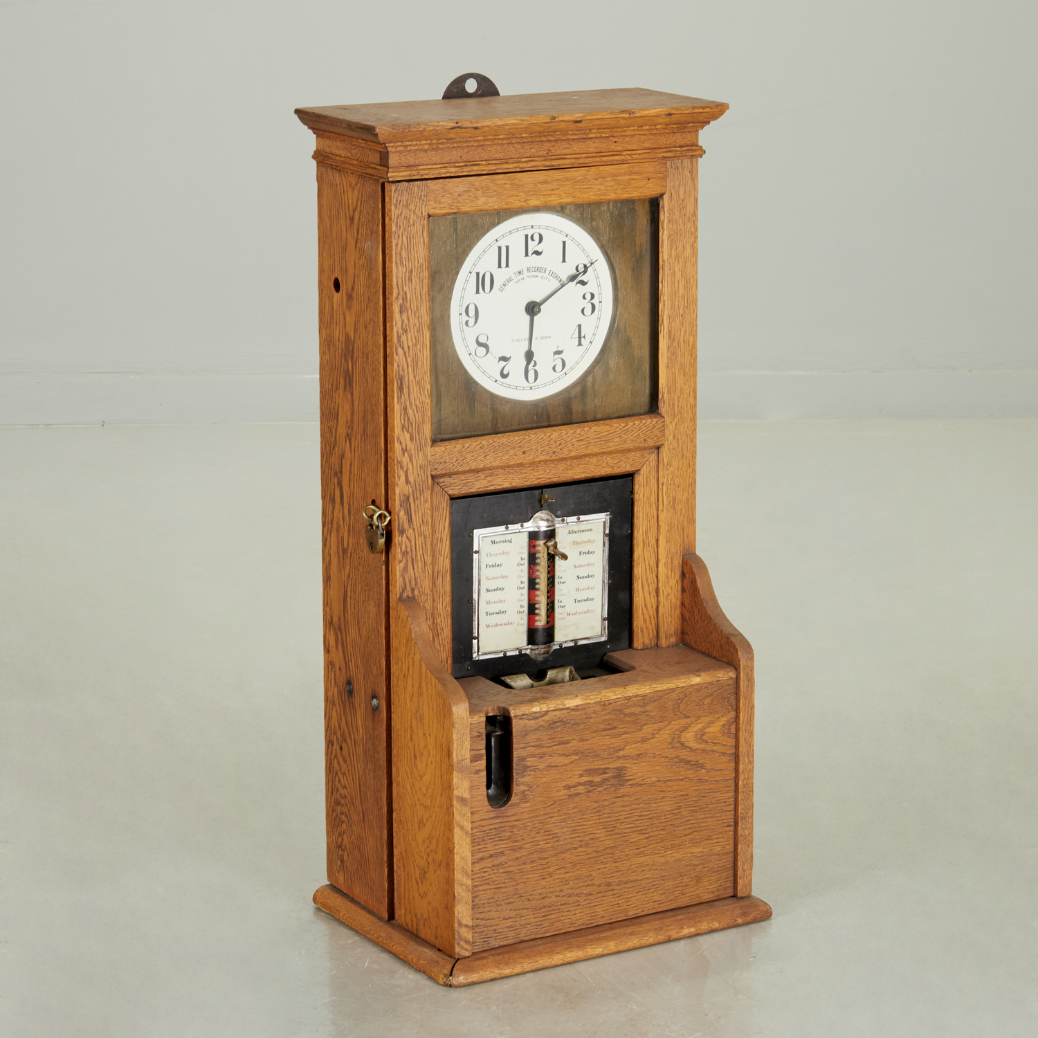 ANTIQUE OAK PUNCH TIME CLOCK 3609b7