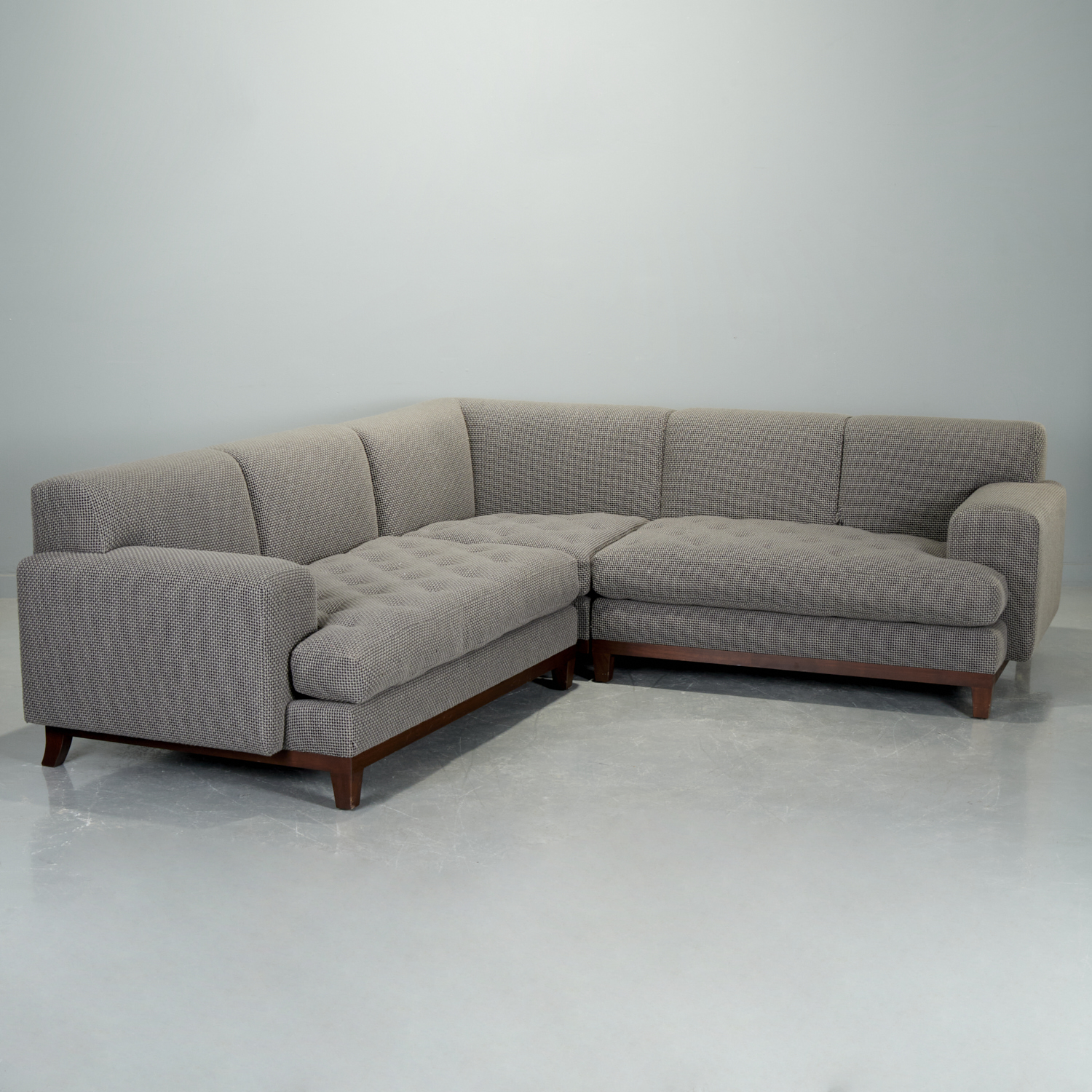 CONTEMPORARY DESIGNER L-SHAPED SECTIONAL