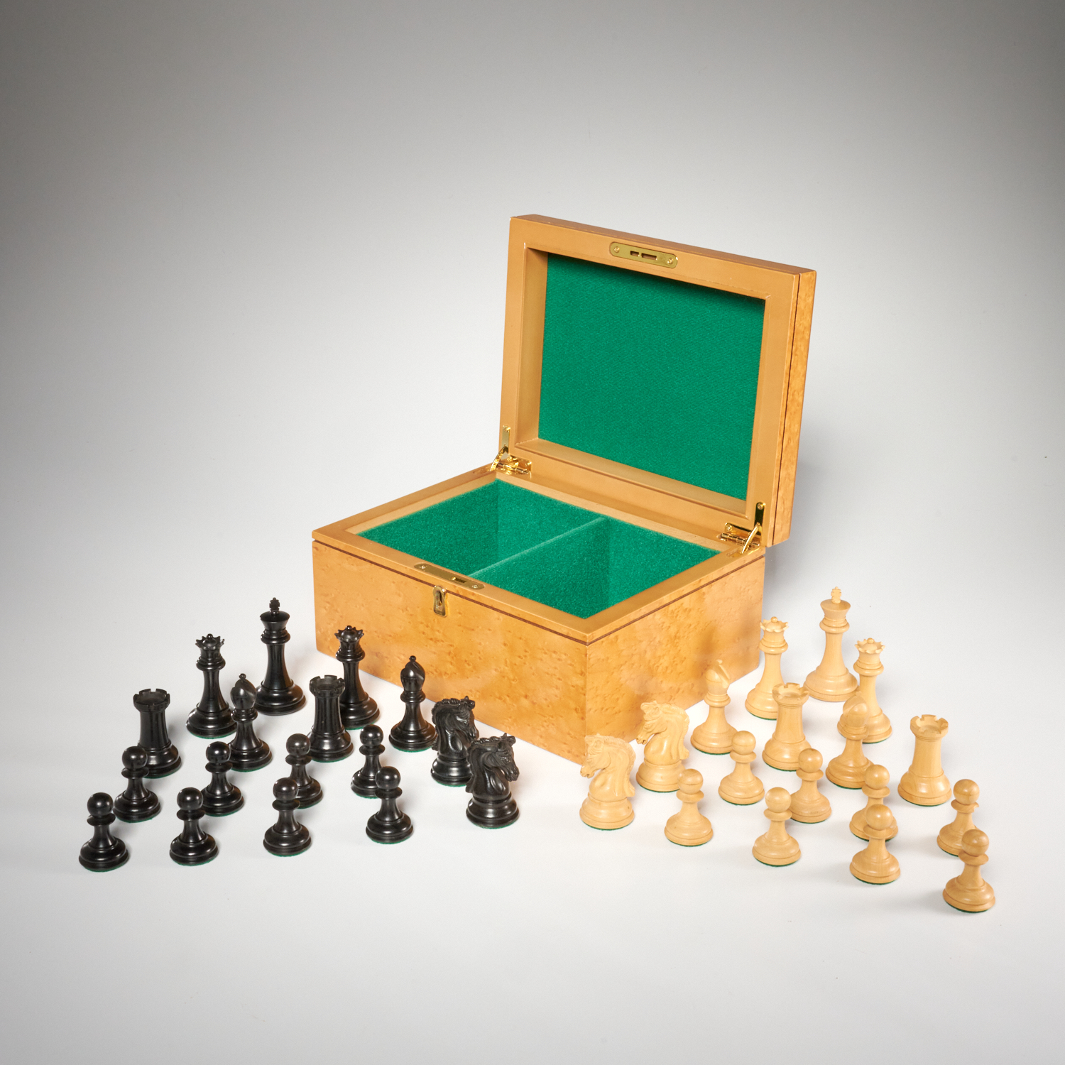 HOUSE OF STAUNTON, BOXED CHESS SET 20th