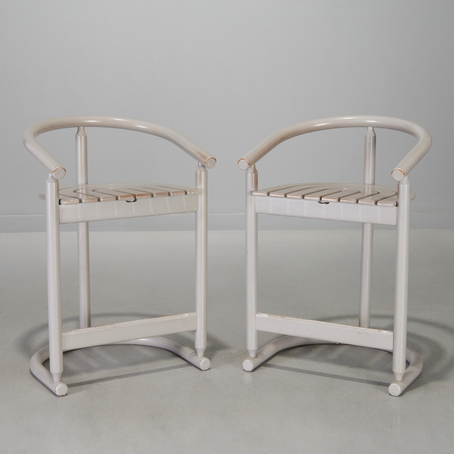 PAIR GERMAN POSTMODERN BENTWOOD 360b85