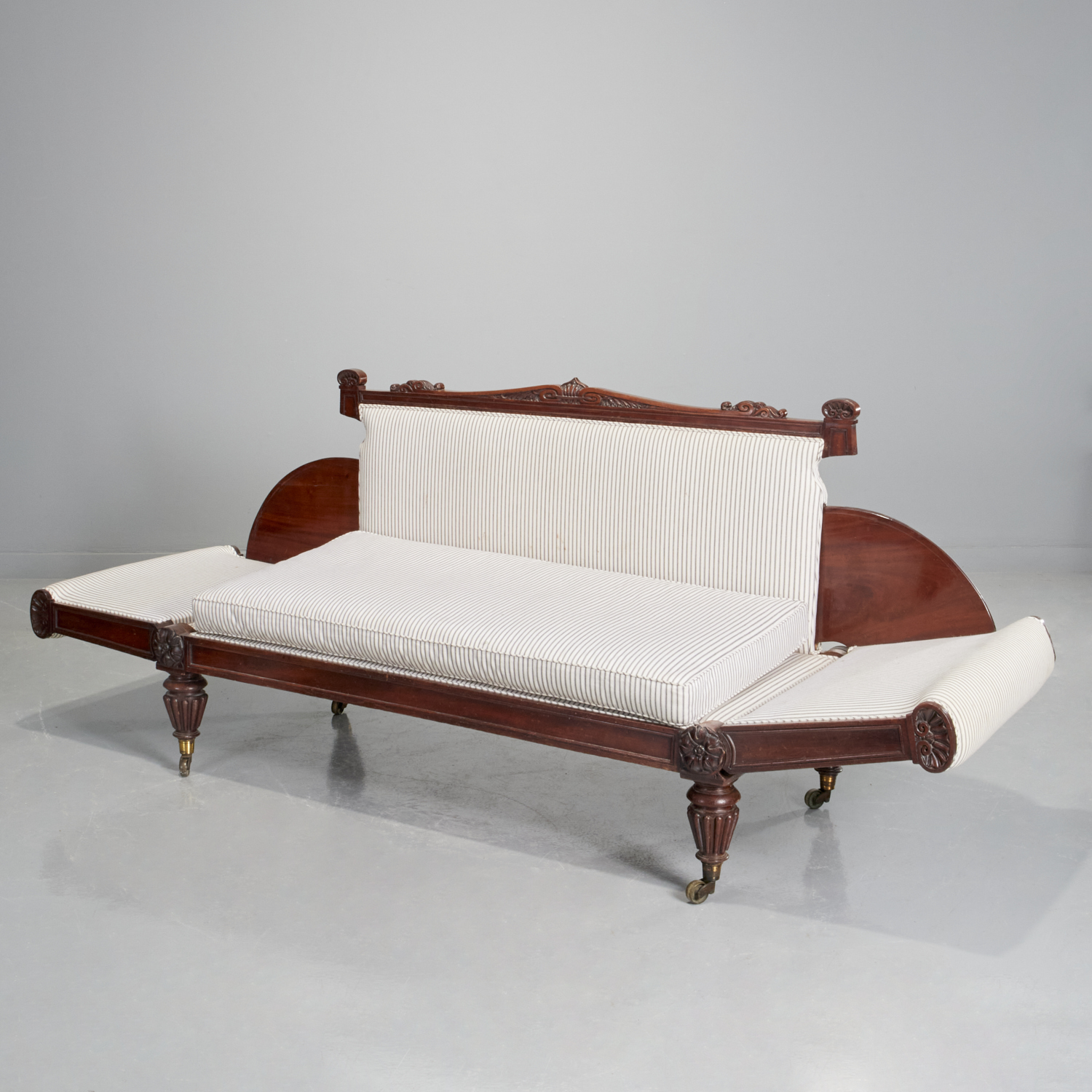 WILLIAM IV MAHOGANY DOUBLE DROP-ARM