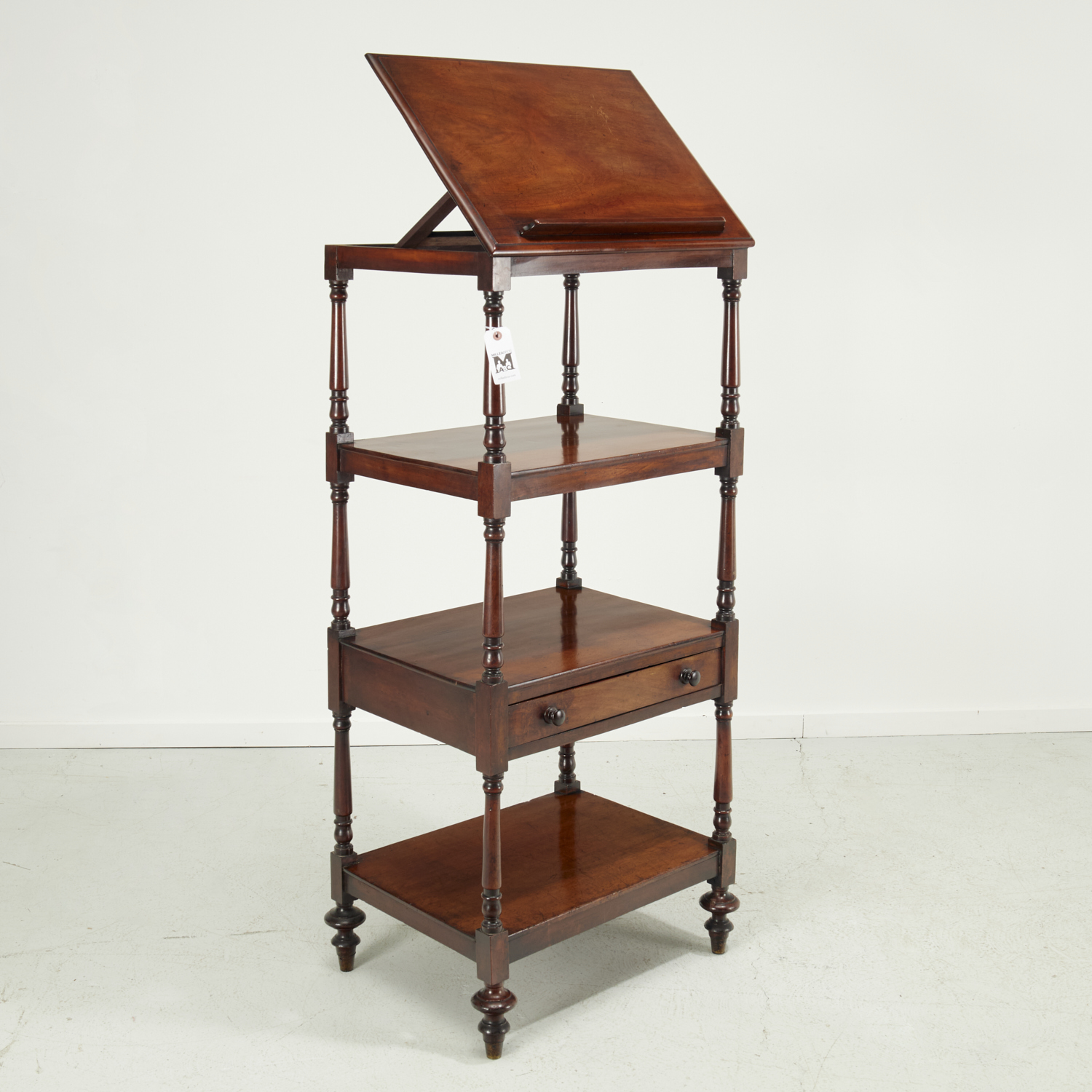 VICTORIAN MAHOGANY FOUR TIER ETAGERE 3610c5