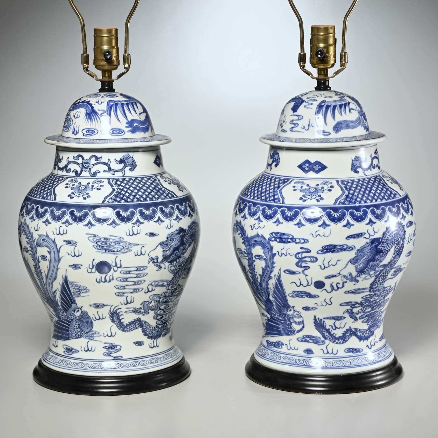 PAIR CHINESE BLUE WHITE PORCELAIN 3610ea