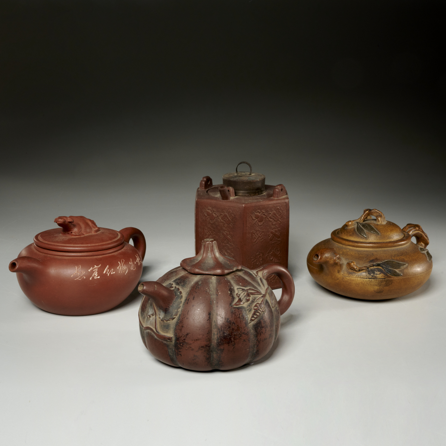 GROUP (4) CHINESE YIXING TEAPOTS