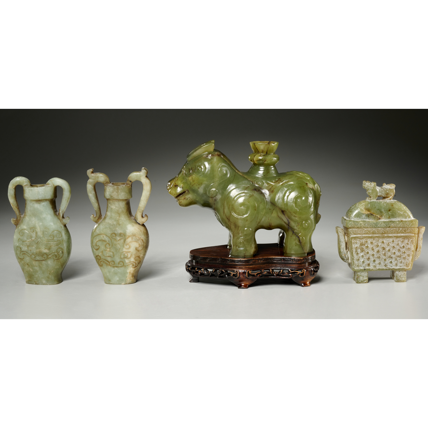 GROUP 4 CHINESE HARDSTONE CARVINGS 3611d0