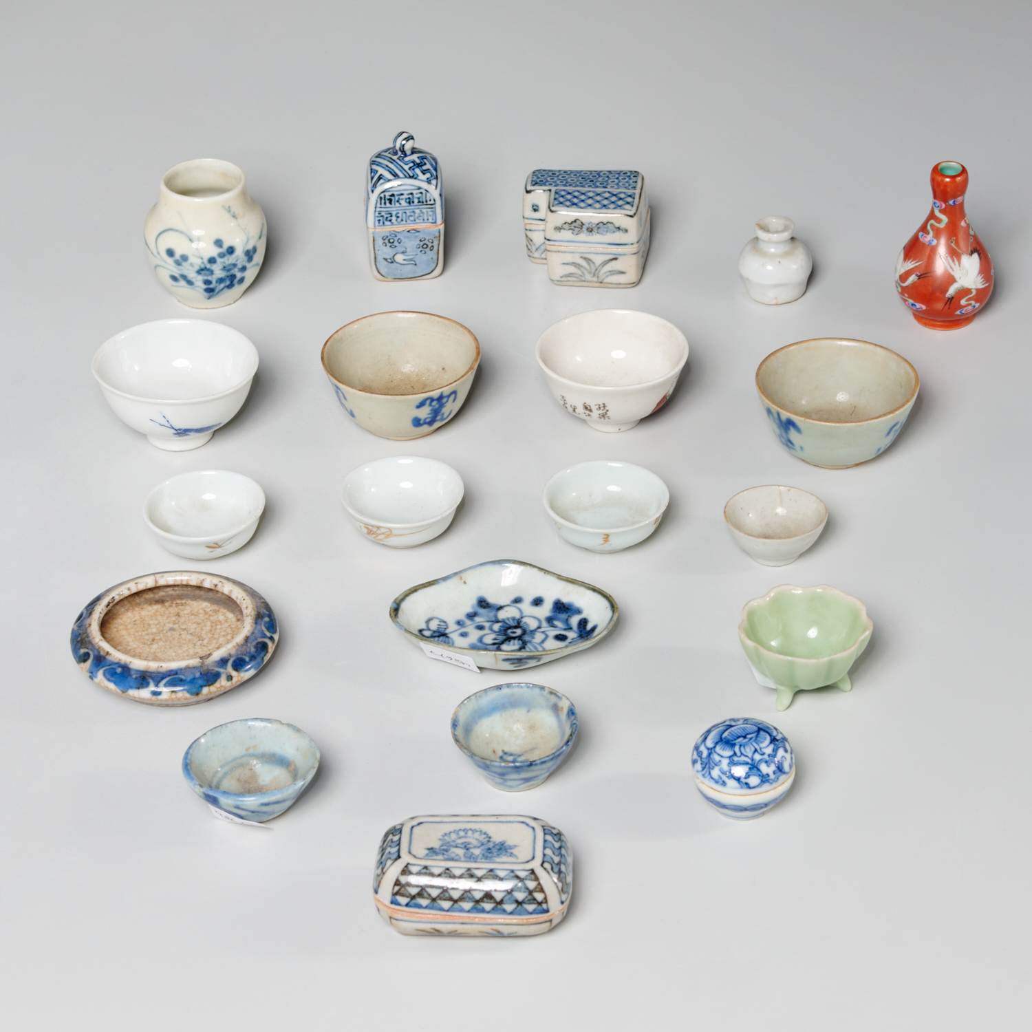 COLLECTION CHINESE & JAPANESE PORCELAIN