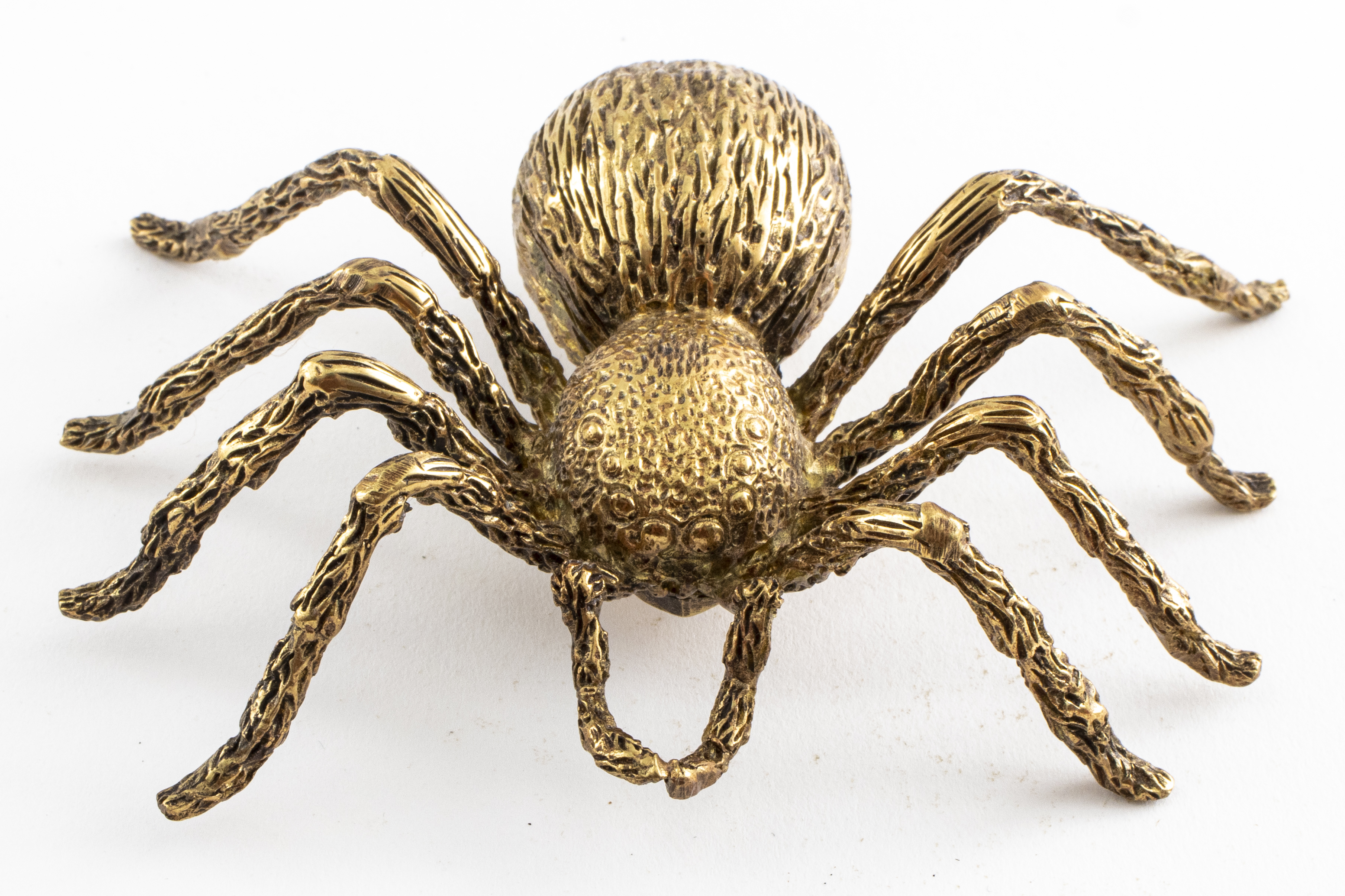 BLUE CARREON BRASS SPIDER WALL 363c6f