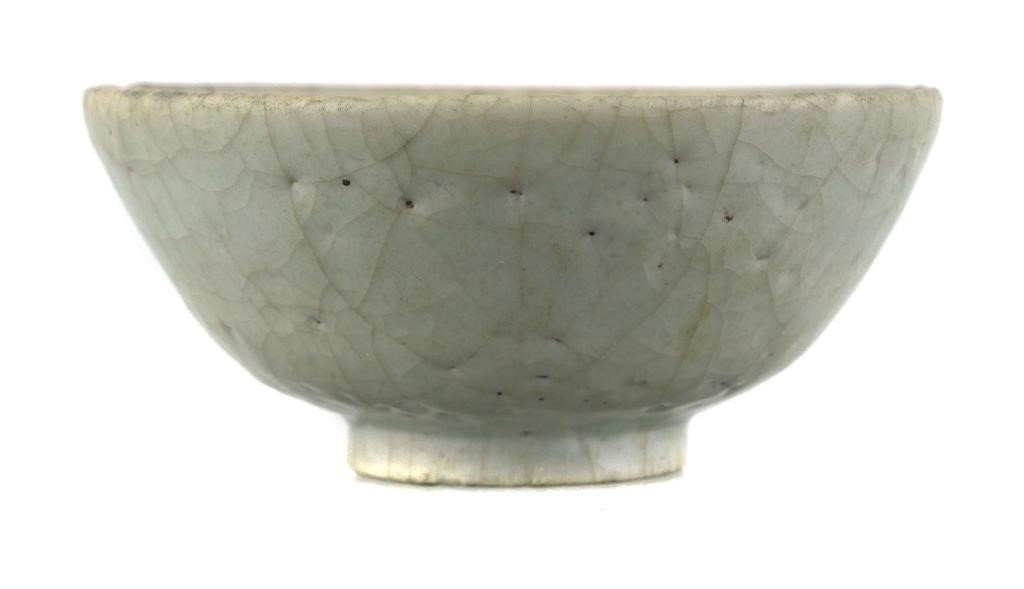 SONG DYNASTY CHINESE CELADON BOWLOld 363ca4