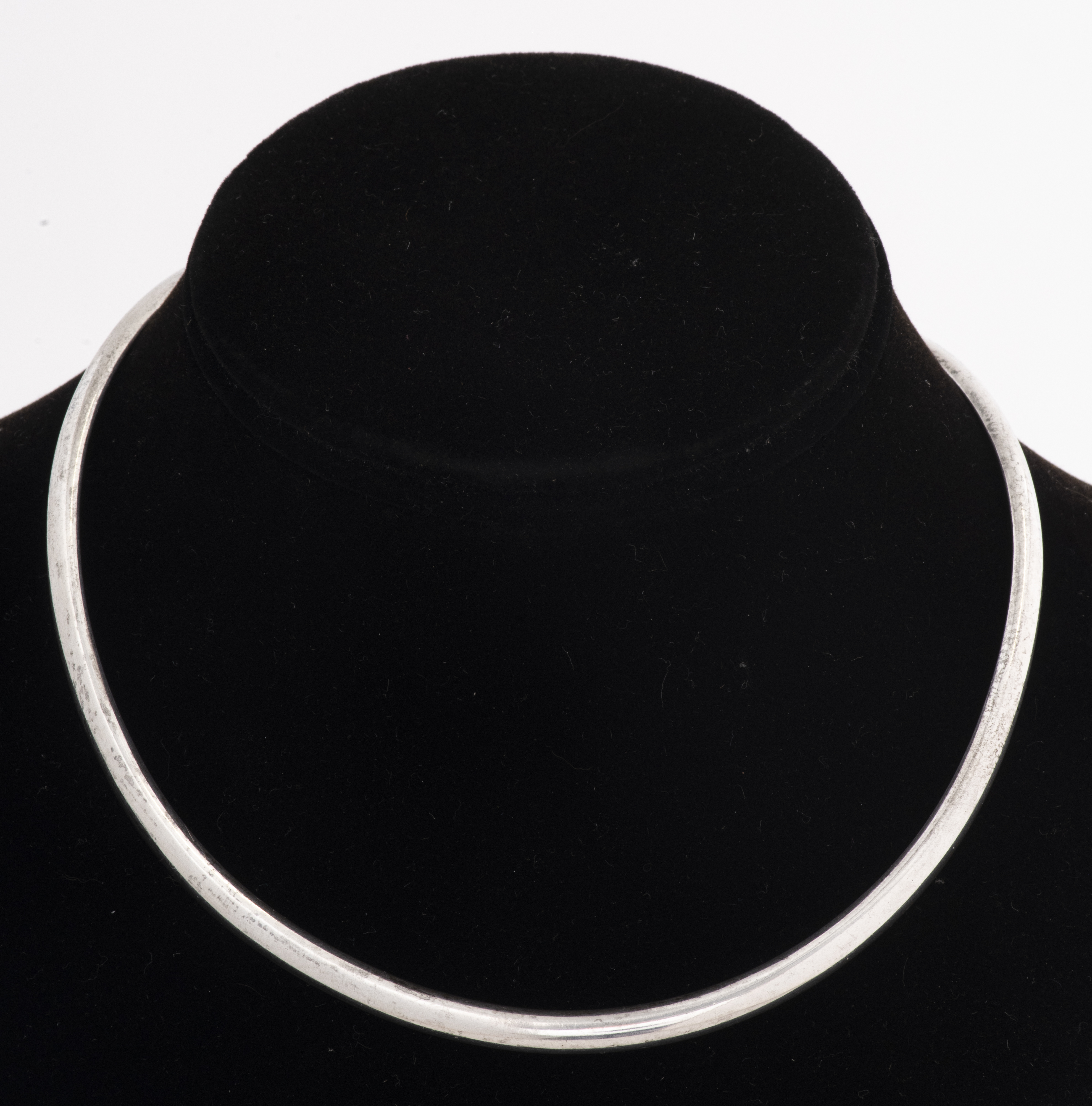 VINTAGE SILVER COLLAR NECKLACE