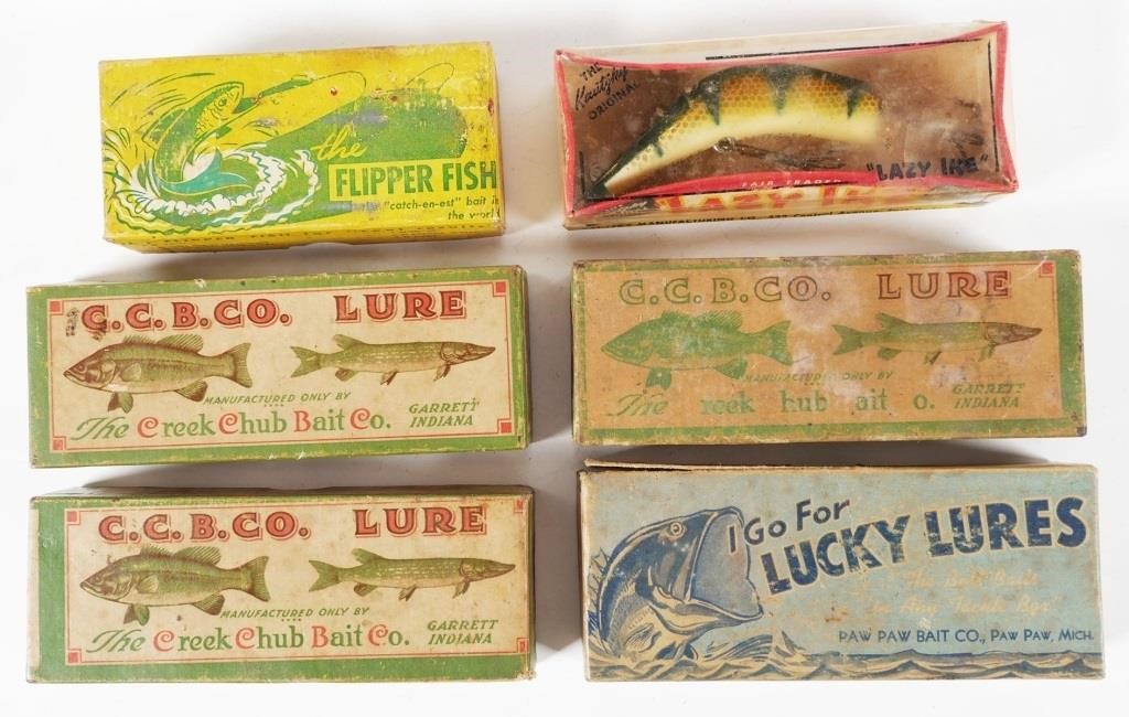 SIX VINTAGE LURES IN BOXESSix older
