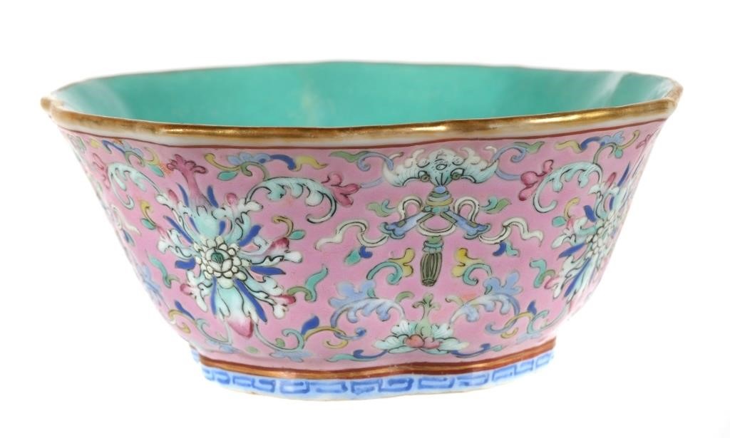 CHINESE FAMILLE ROSE PORCELAIN 363eea