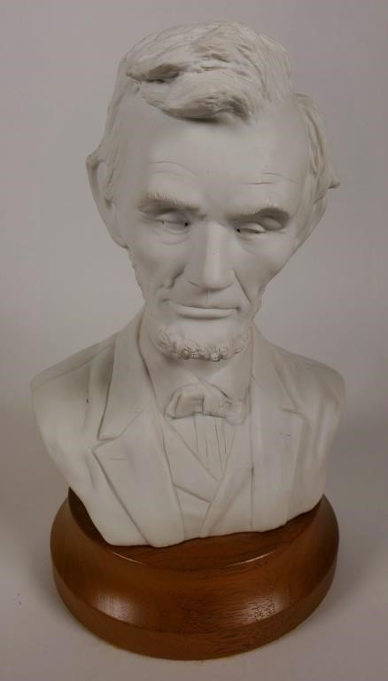 UNPAINTED BUST OF ABRAHAM LINCOLN 3641c4
