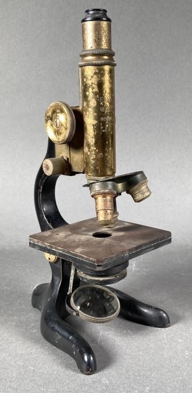 ANTIQUE E LEITZ WETZLAR MICROSCOPE 36421b