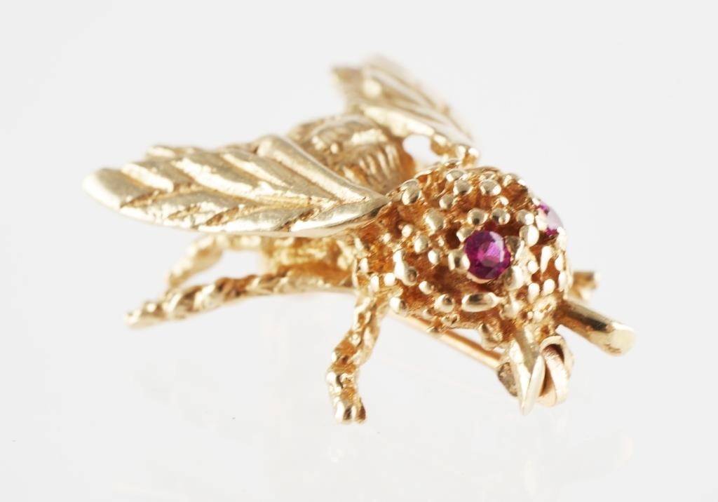 14K GOLD BEE PIN RUBY EYES3/4"