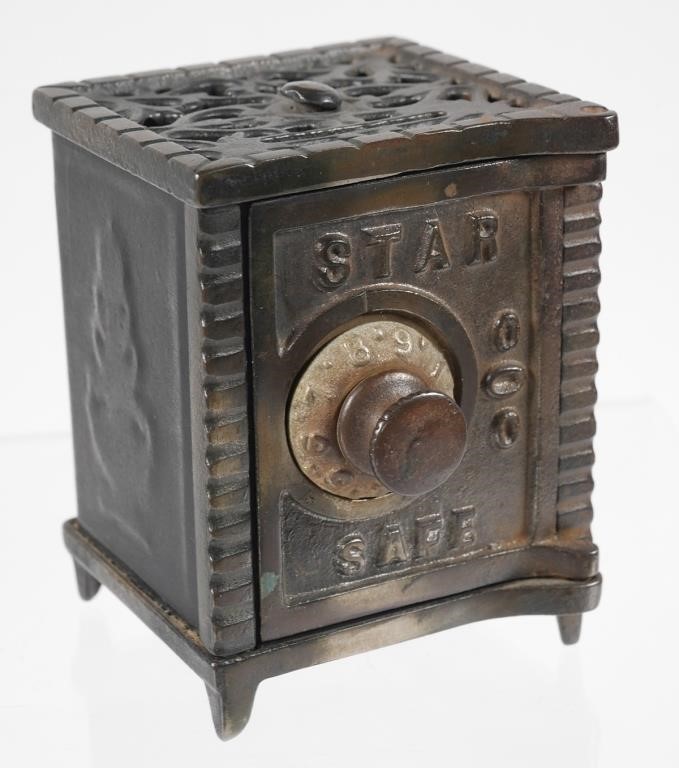 ANTIQUE STAR SAFE CAST IRON BANK"Star