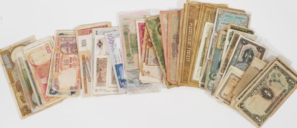 LOT OF OLD FOREIGN CURRENCYUnsearched  3643f5